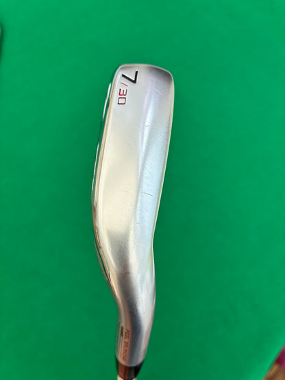 Cleveland Launcher UHX Iron Set