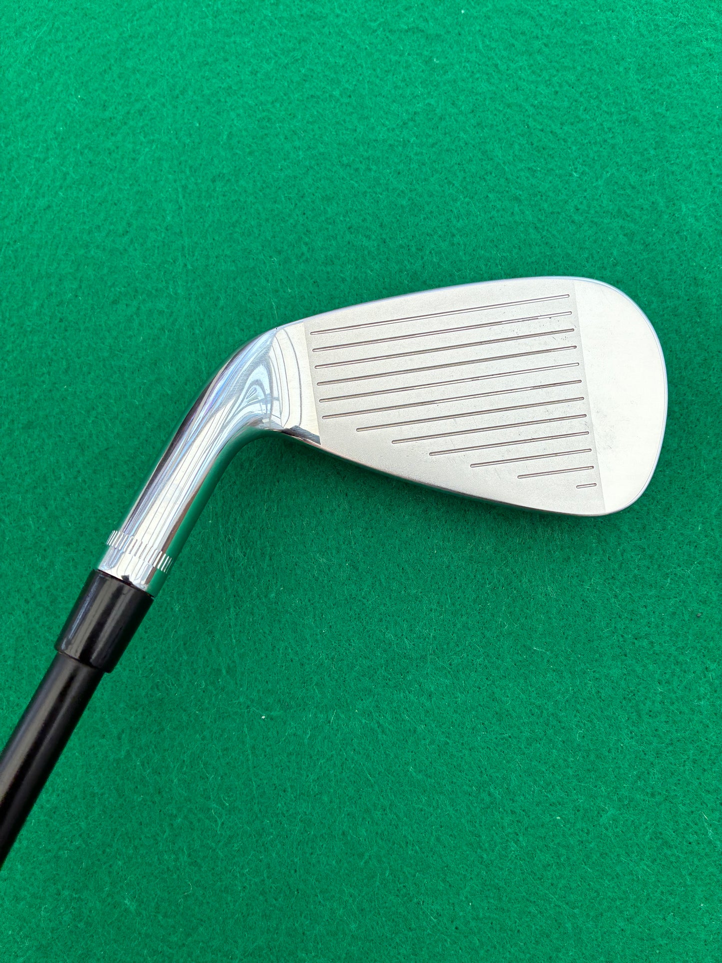 Wilson Staff 21 degree model driving iron
