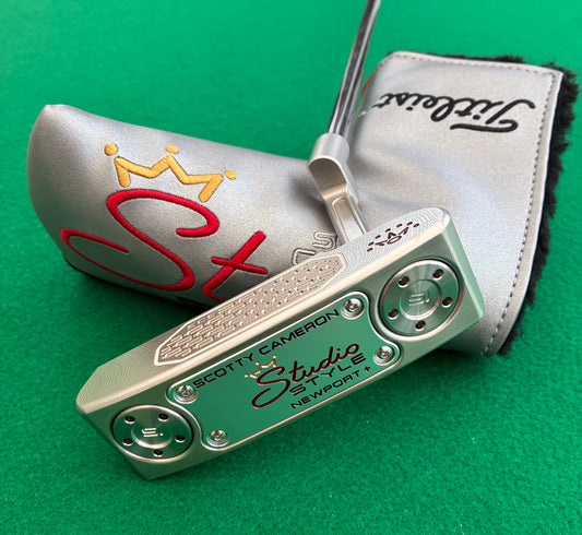 Scotty Cameron Studio Style Newport + Putter